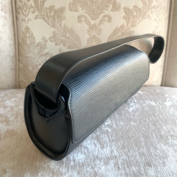 Louis Vuitton Epi black bag - Picture 3 of 7